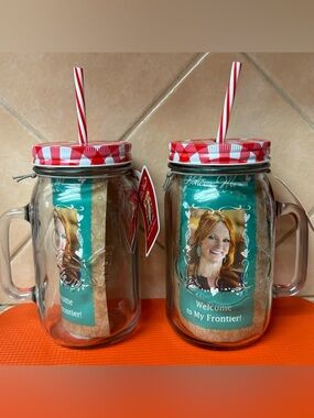 NWT The Pioneer Woman Clear Mason Jars with Red Gingham Lid and Striped Straw